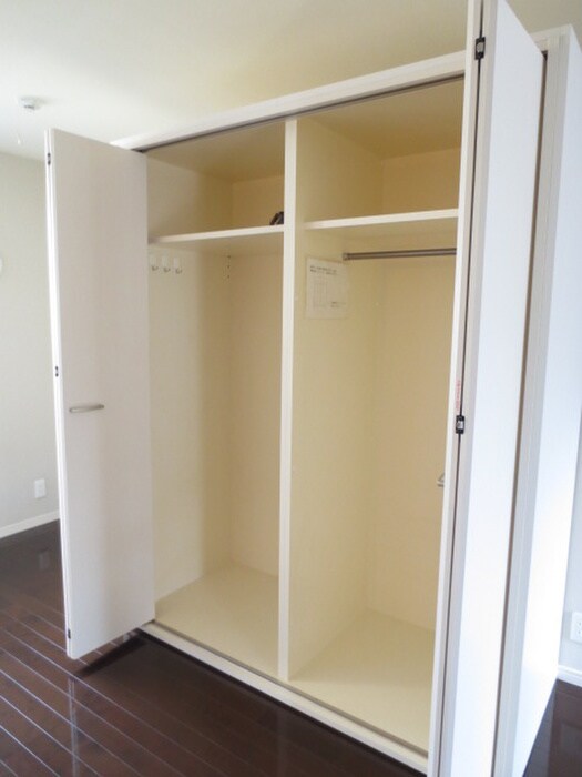 物件内観写真10　(収納)