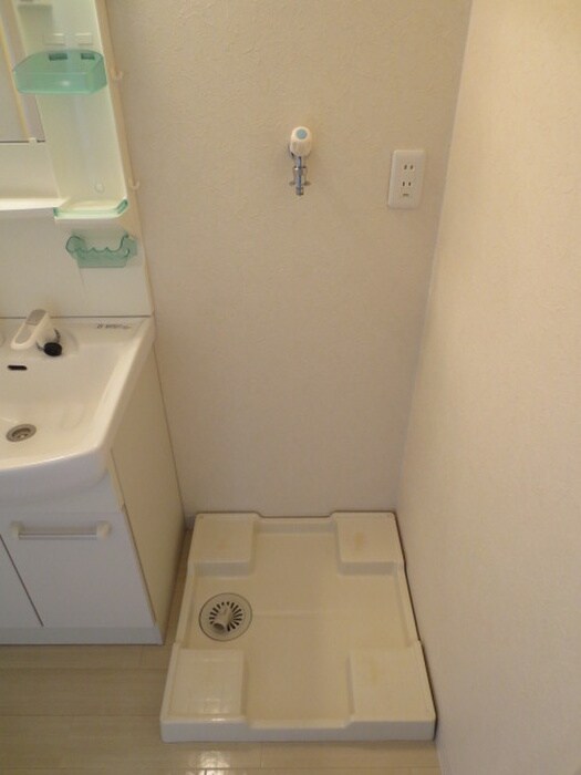 物件内観写真19　(洗濯機置場)