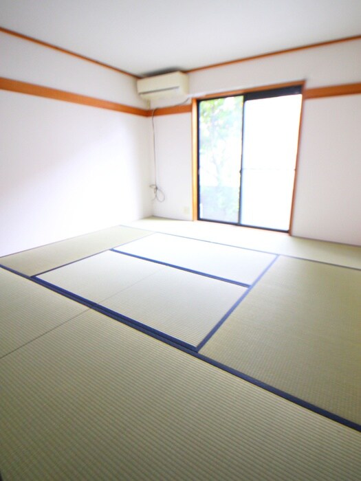 物件内観写真16　(居室)