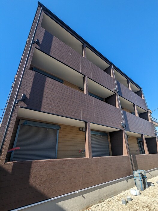 物件外観写真1　(外観写真)