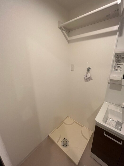 物件内観写真12　(洗濯機置場)