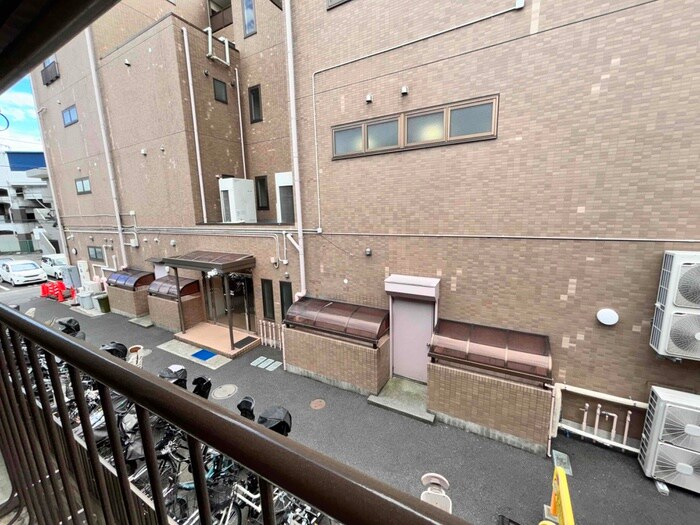 物件内観写真21　(室内からの展望)