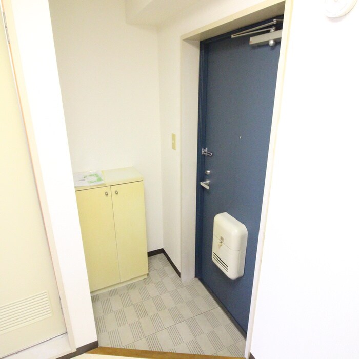 物件内観写真17　(玄関)