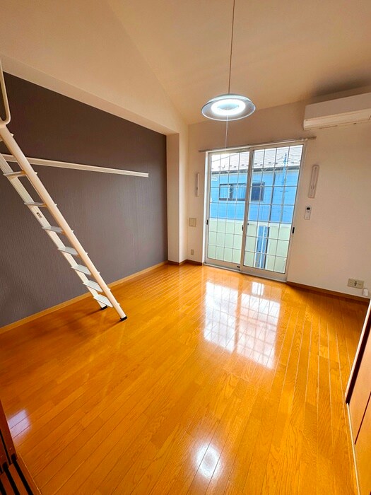 物件内観写真5　(居室)