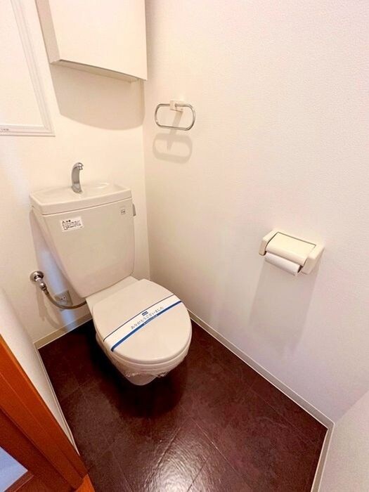 物件内観写真9　(トイレ)