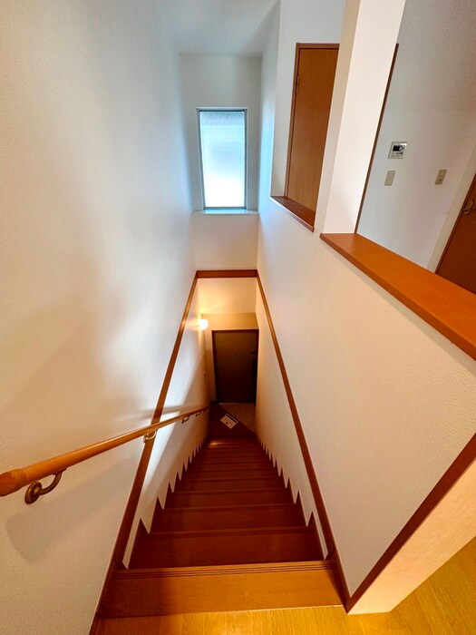 物件内観写真18　(廊下)