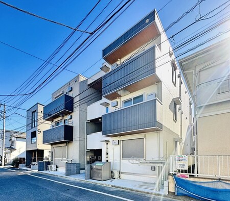 グラナーデ保木間外観写真