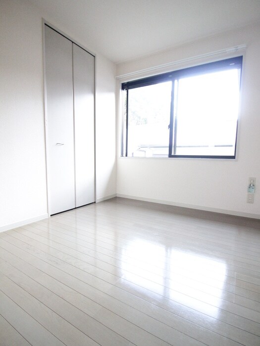 物件内観写真10　(居室)