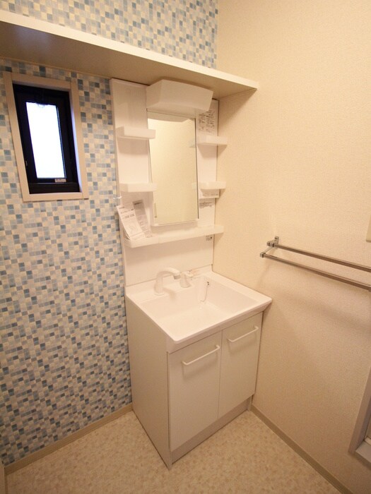 物件内観写真12　(洗面)