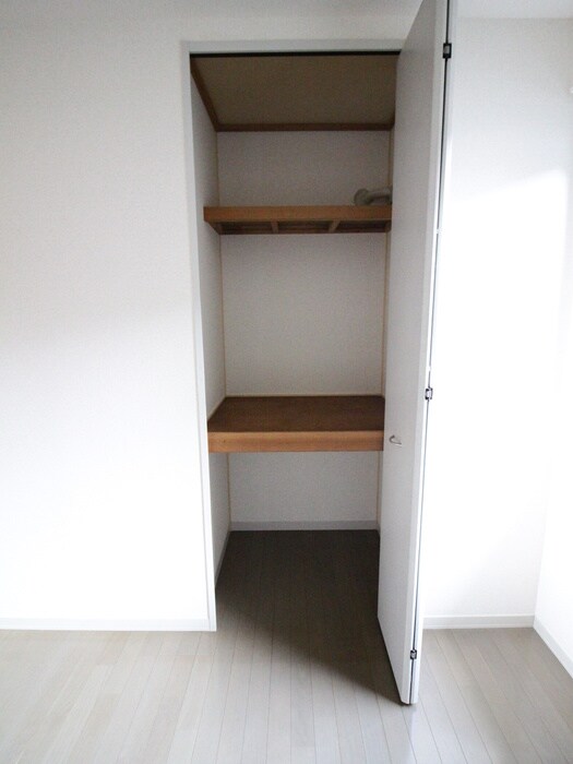 物件内観写真18　(収納)