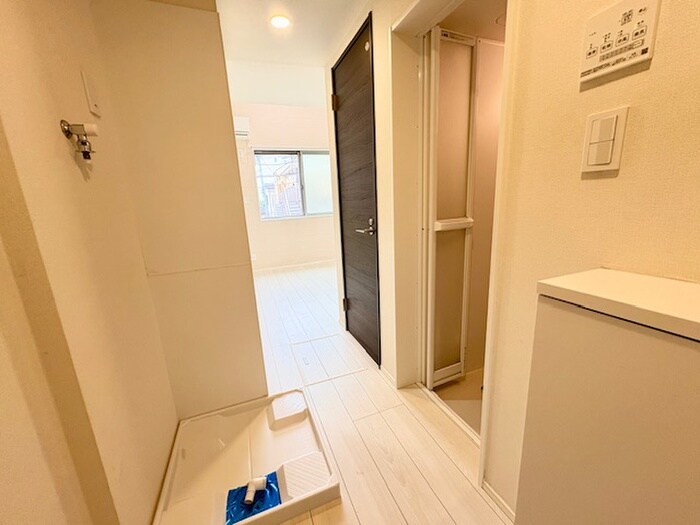 物件内観写真13　(廊下)