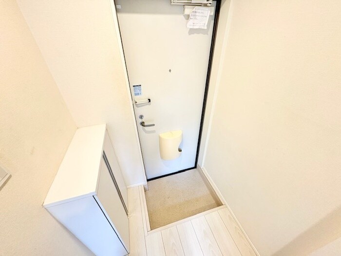 物件内観写真14　(玄関)