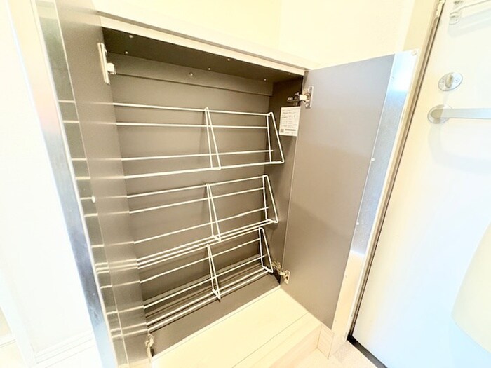 物件内観写真15　(靴箱)