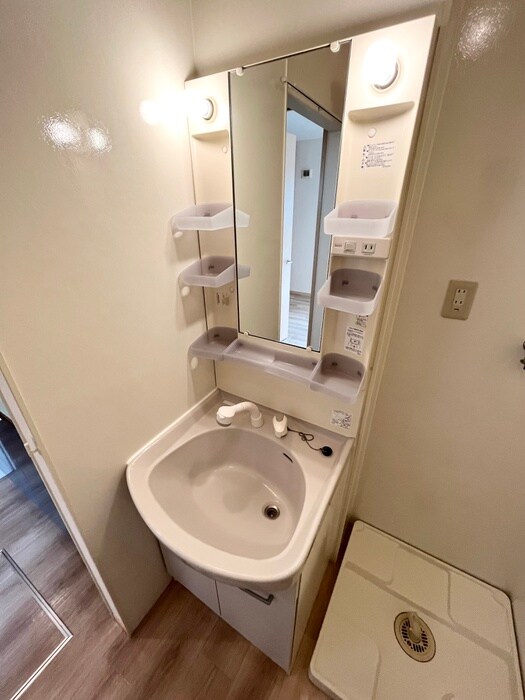 物件内観写真13　(洗面)