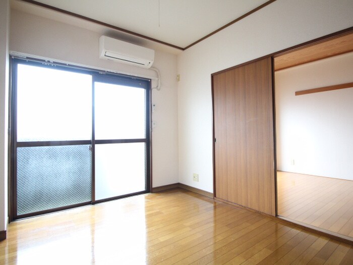 物件内観写真8　(居室)