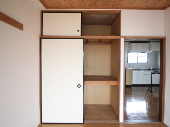 物件内観写真11　(収納)