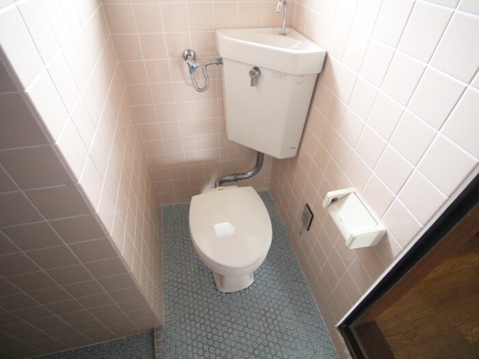 物件内観写真14　(トイレ)