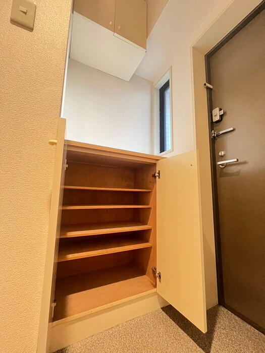 物件内観写真13　(靴箱)