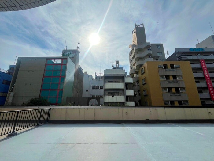 物件内観写真16　(室内からの展望)