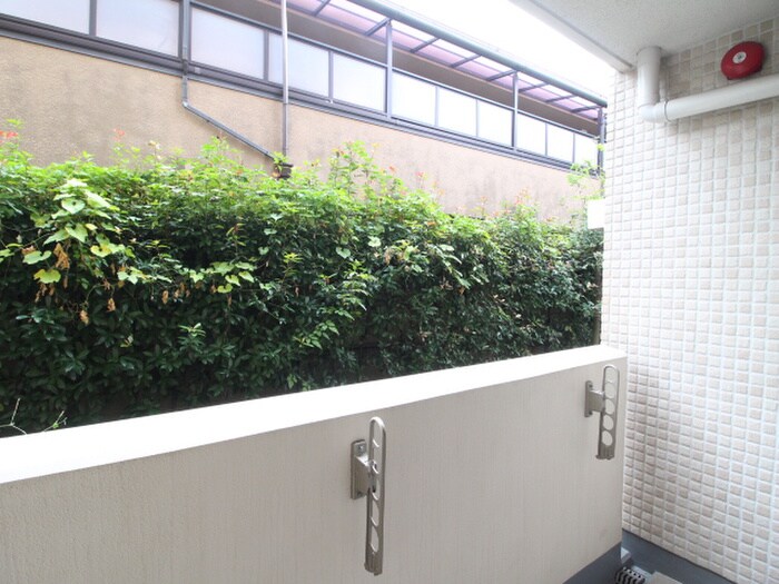 物件内観写真14　(室内からの展望)