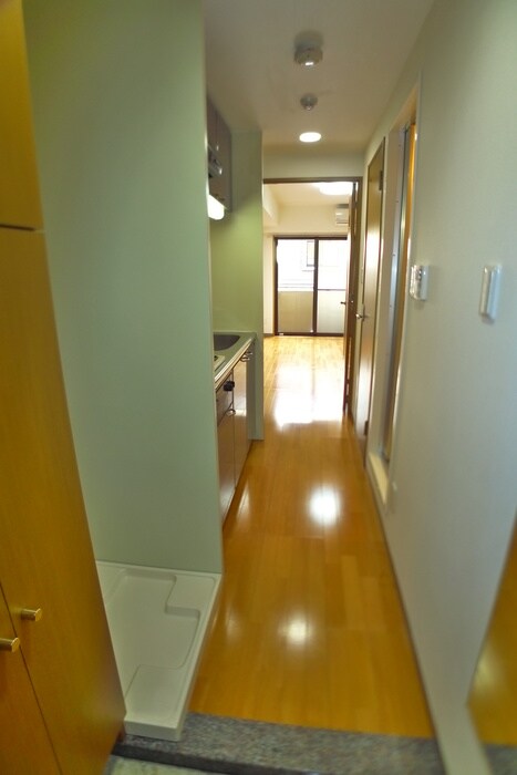 物件内観写真12　(玄関)