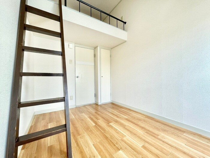 物件内観写真10　(居室)