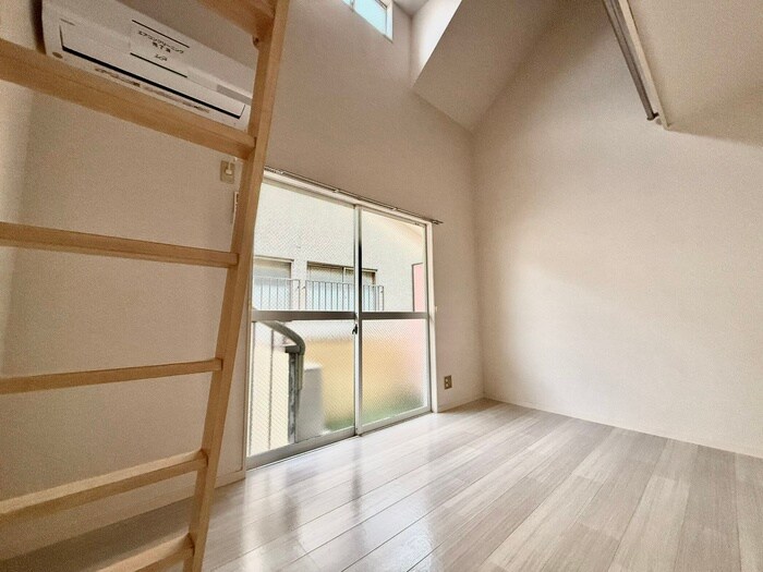 物件内観写真10　(居室)