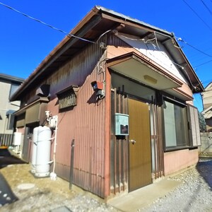 山本東貸家５号棟外観写真
