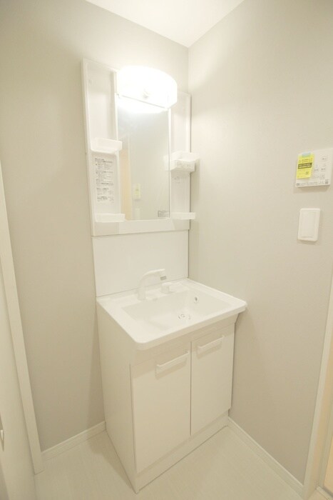 物件内観写真9　(洗面)