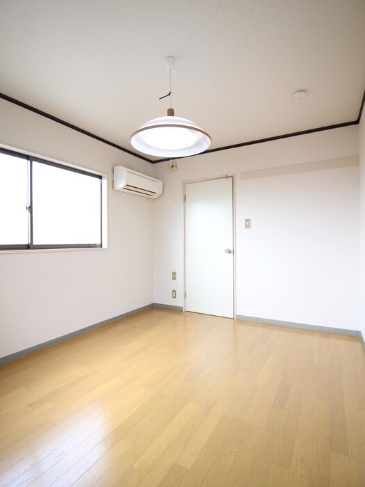 物件内観写真10　(居室)