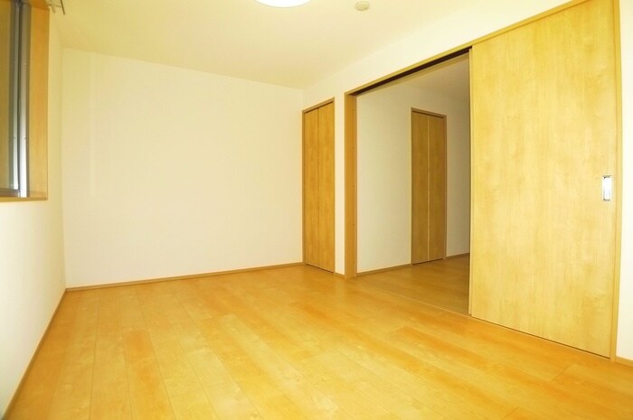 物件内観写真9　(居室)