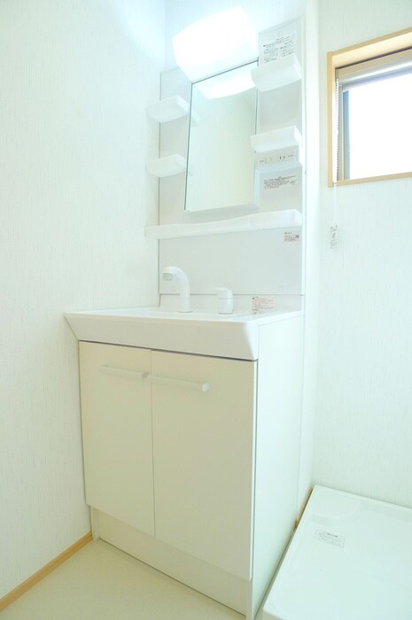 物件内観写真13　(洗面)