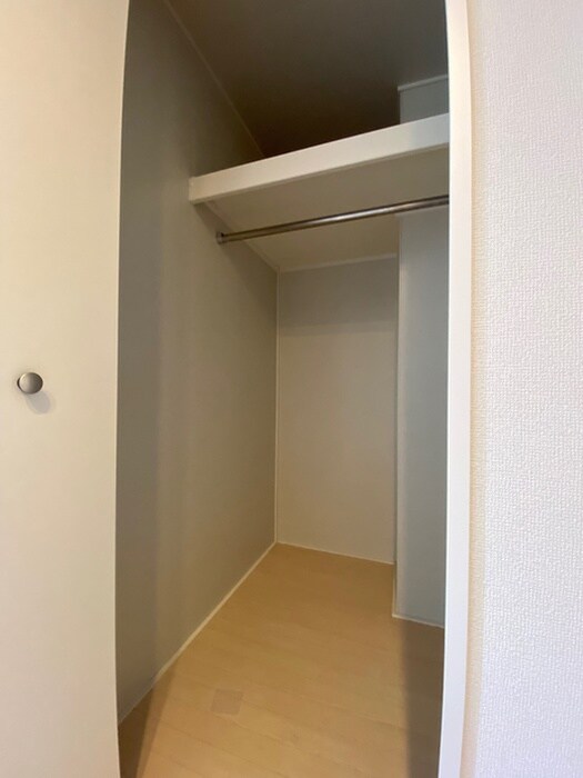 物件内観写真10　(収納)