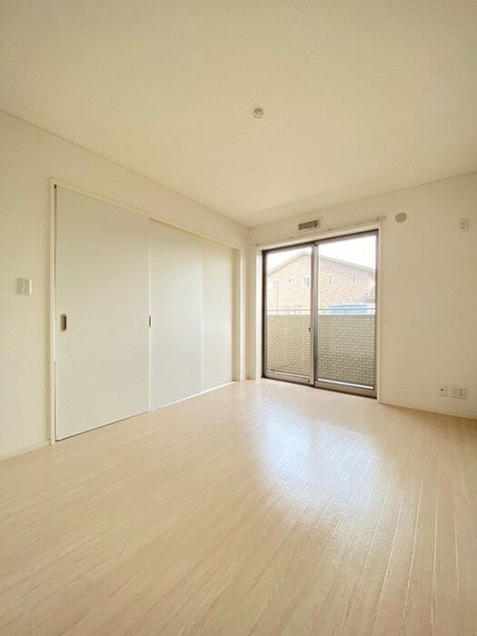 物件内観写真18　(居室)