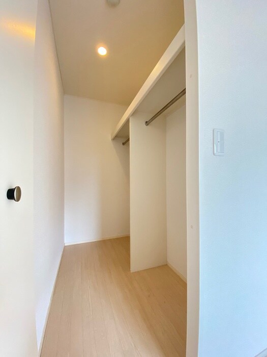 物件内観写真21　(収納)