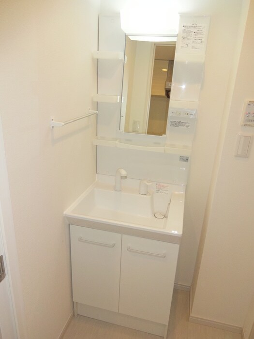 物件内観写真11　(洗面)