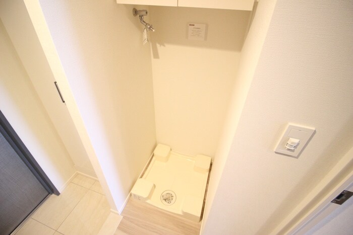 物件内観写真11　(洗濯機置場)