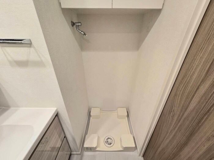 物件内観写真12　(洗濯機置場)