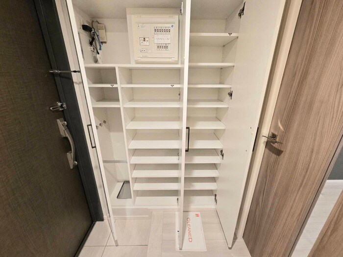 物件内観写真14　(靴箱)