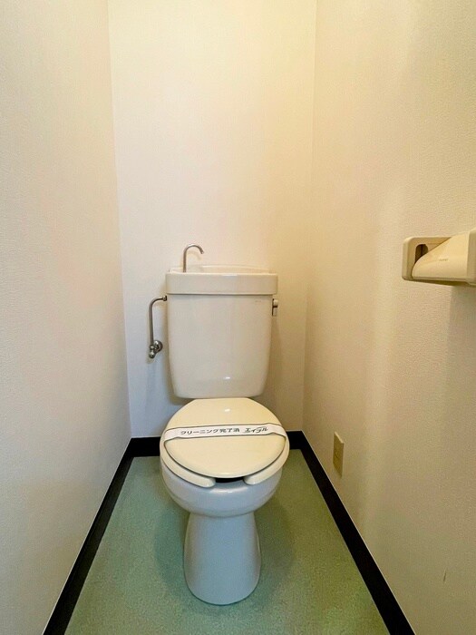 物件内観写真11　(トイレ)