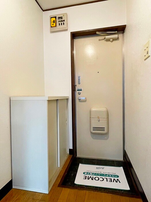 物件内観写真15　(玄関)