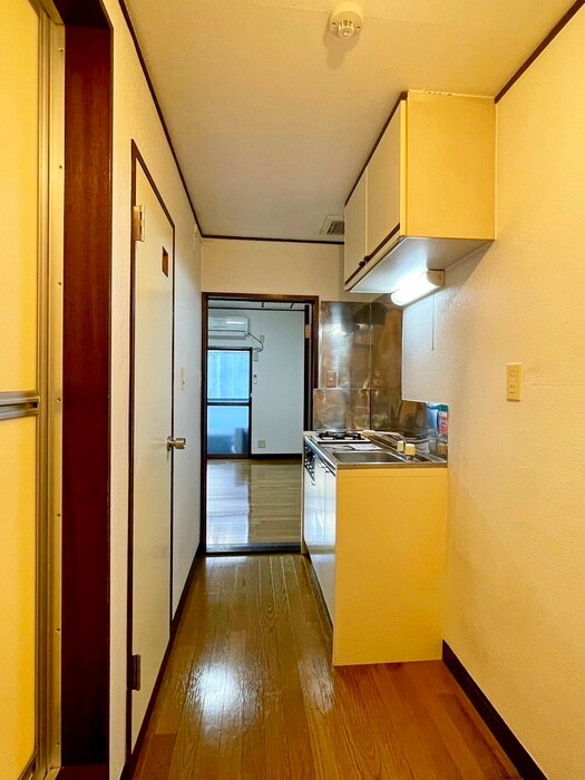 物件内観写真17　(廊下)