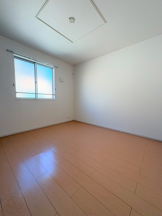 物件内観写真6　(居室)