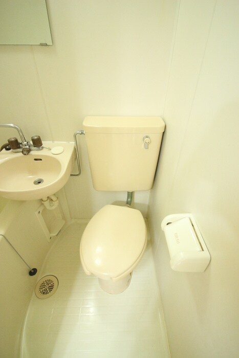 物件内観写真12　(トイレ)