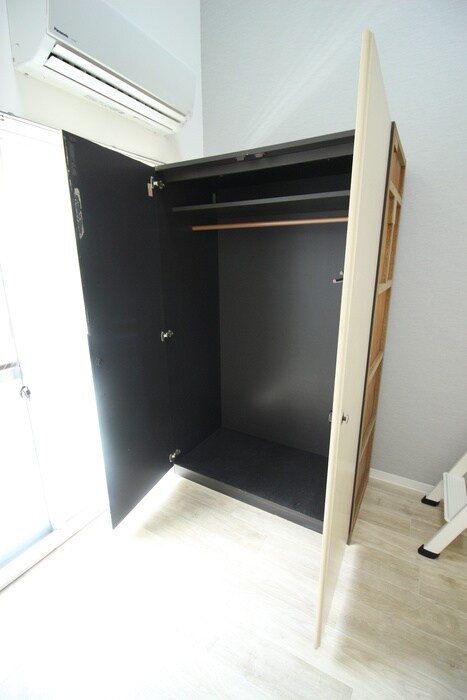物件内観写真15　(収納)