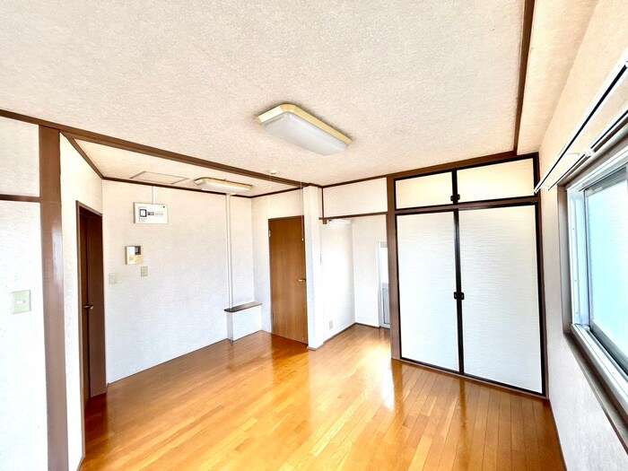 物件内観写真8　(居室)