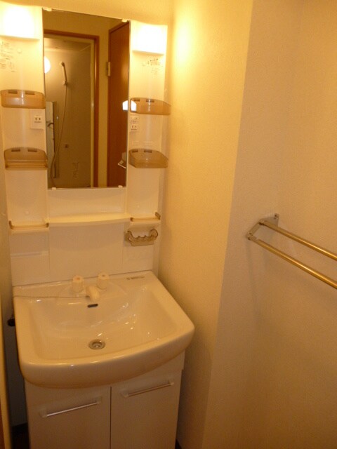 物件内観写真10　(洗面)