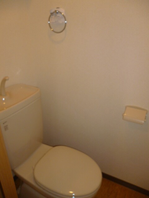 物件内観写真12　(トイレ)