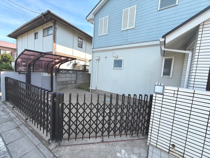 物件外観写真6　(駐輪場)