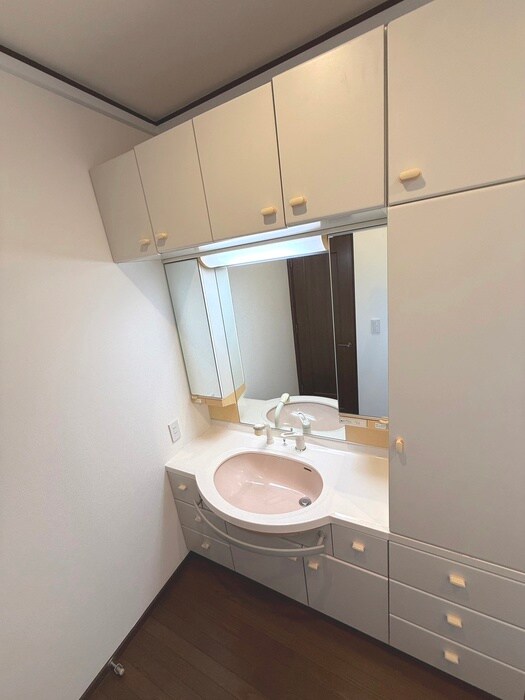 物件内観写真12　(洗面)